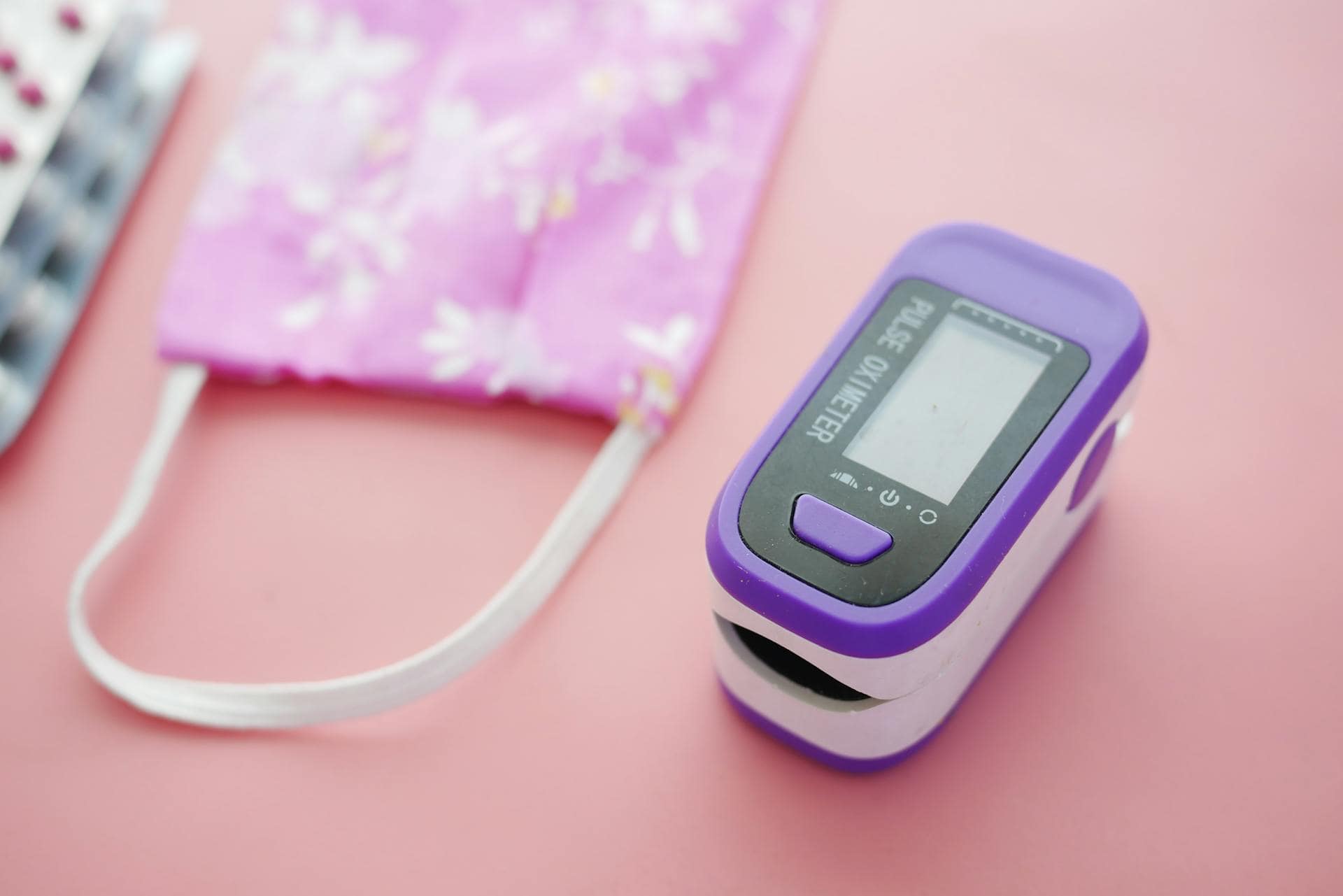 pulse oximeter fingertip